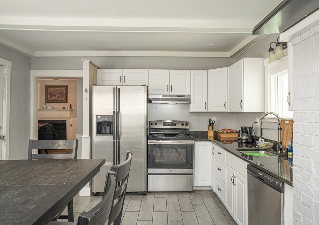 9 Spring Street Taunton, MA 02780 - Photo 2 of 42 Gallery Image 2