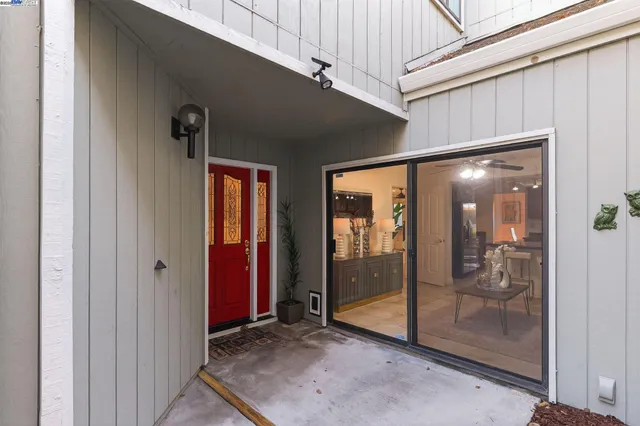 $1,275,000 | 7210 Valley View Court, Pleasanton, CA 94588