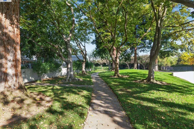 $1,275,000 | 7210 Valley View Court, Pleasanton, CA 94588