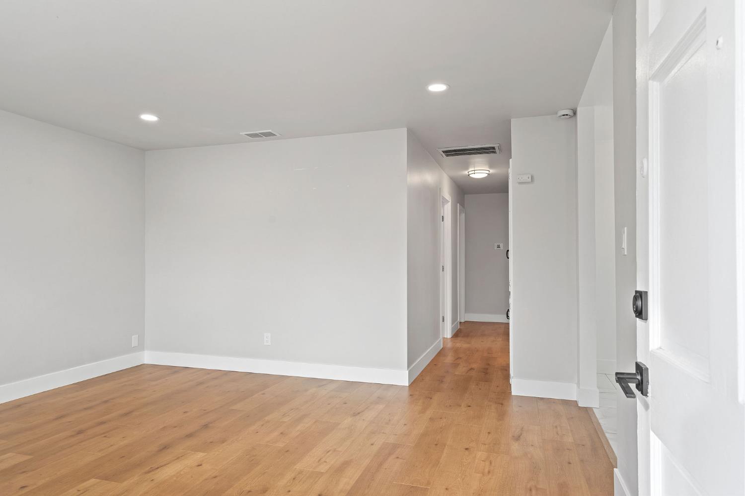 7744 Rudyard Circle Antelope, CA 95843 - Photo 5 of 30