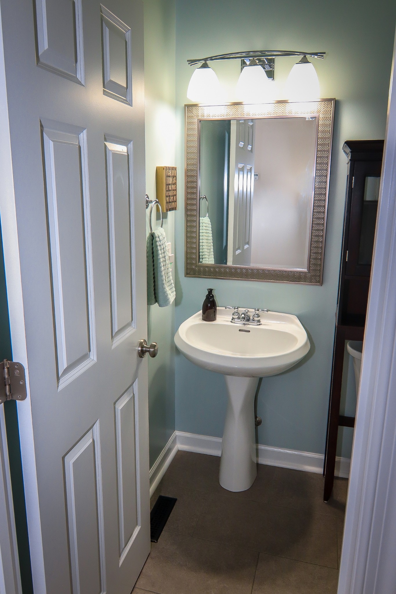 141 Hunters Ridge Drive Tullahoma, TN 37388 - Photo 46 of 49 a bathroom with a sink toilet