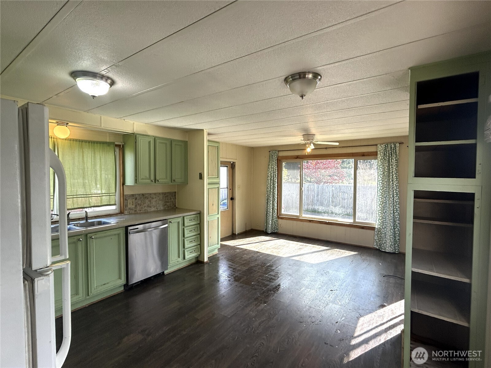 17930 Albany Street Southwest, Unit 51 Rochester, WA 98579 - Photo 4 of 18