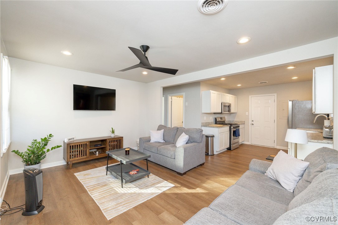 2709 Berry Road Richmond, VA 23234 - Photo 4 of 19 Gallery Image 4