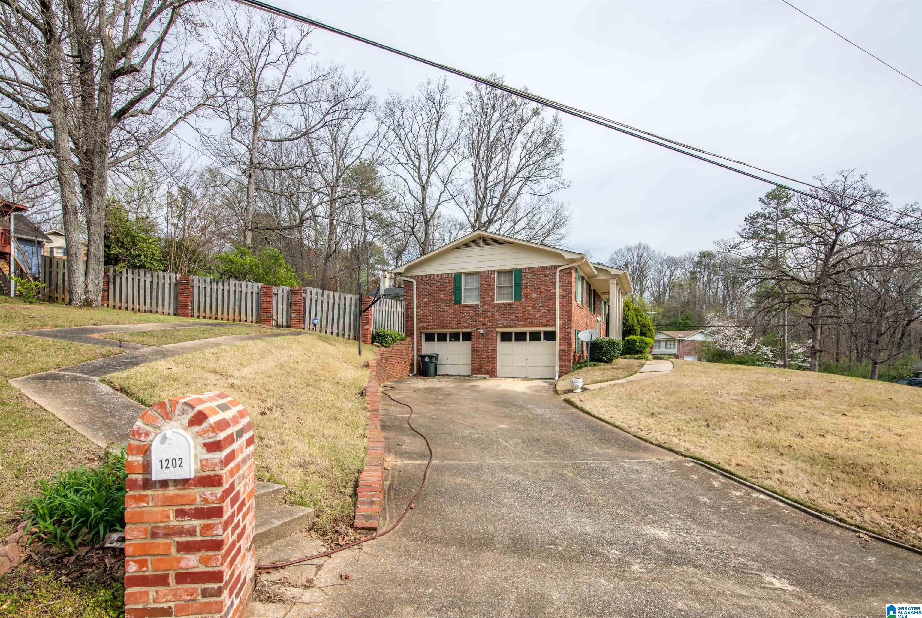 1202 Old Oak Road Birmingham, AL 35235 - Photo 2 of 35