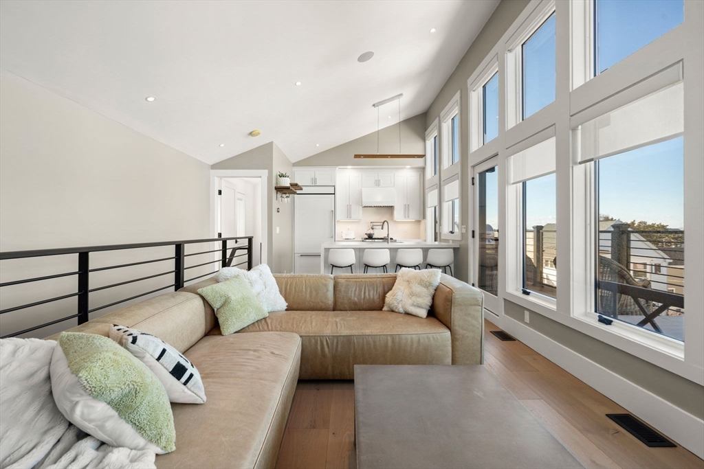 41 Gardner Road Nahant, MA 01908 - Photo 10 of 36 Gallery Image 10