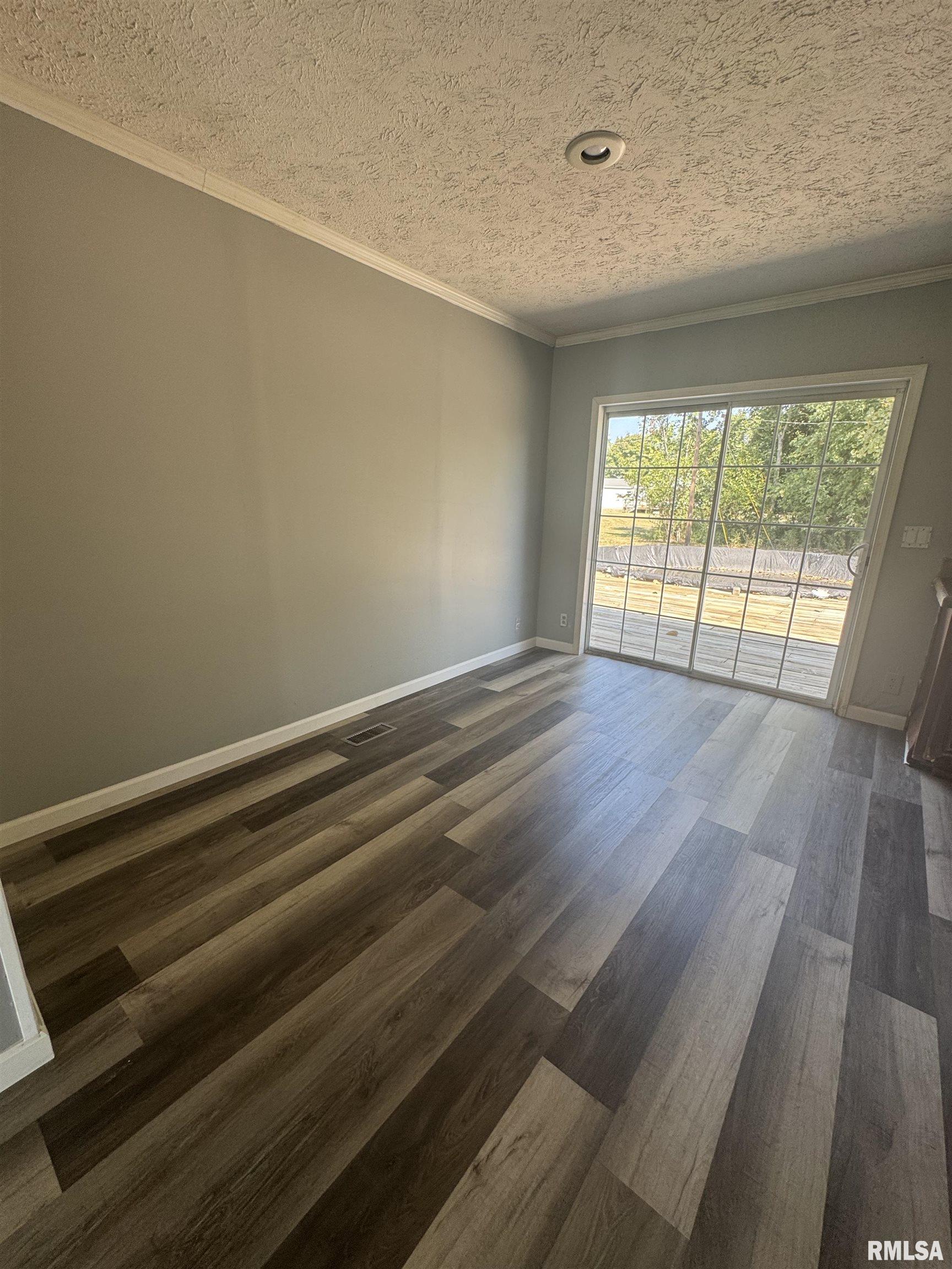 413 Walnut Street Zeigler, IL 62999 - Photo 13 of 20