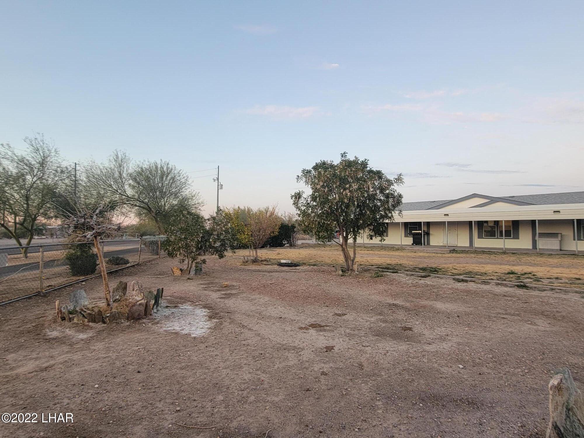 85 Plymouth Road Quartzsite, AZ 85346 - Photo 4 of 39 20220126_180400