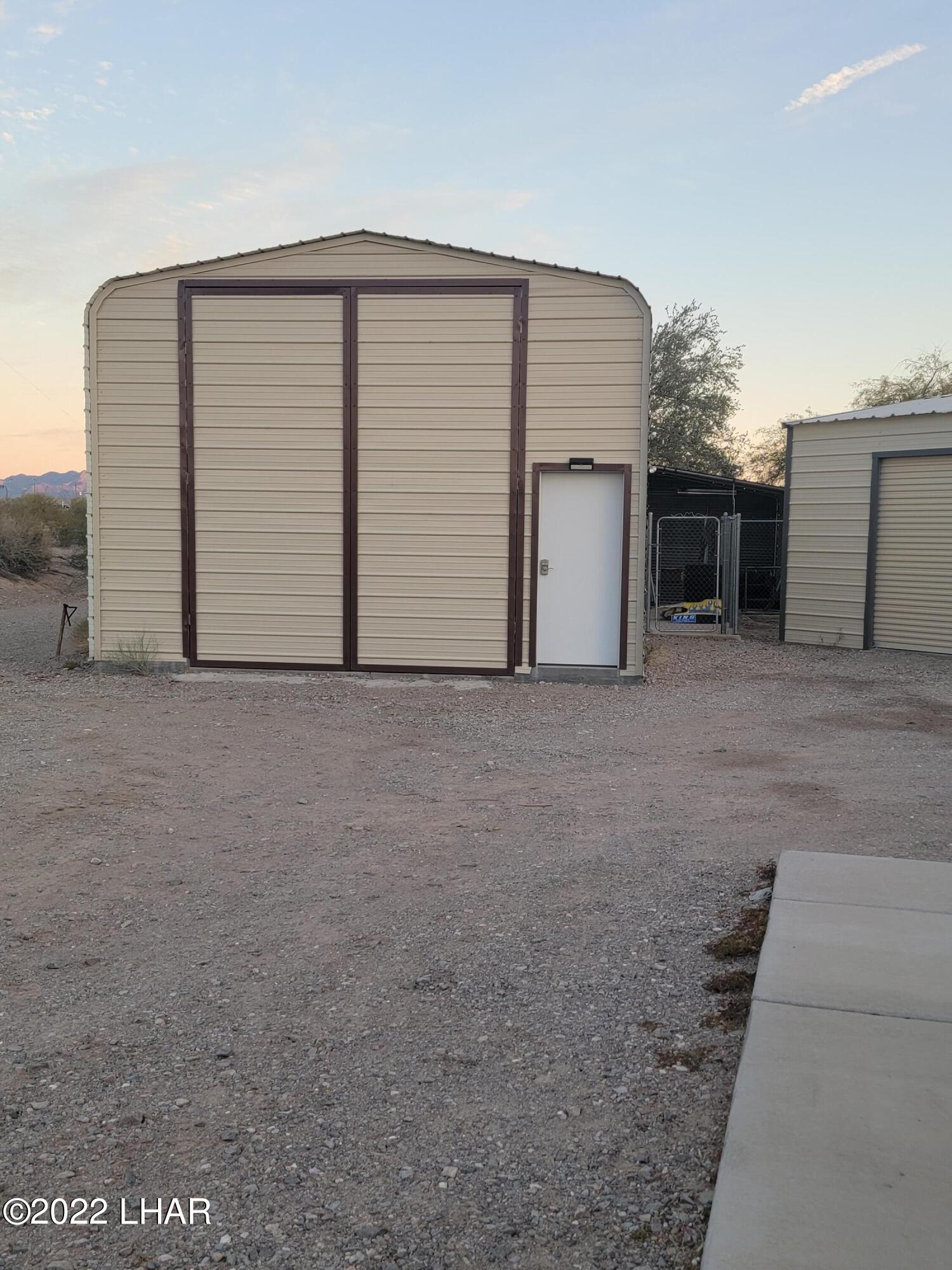 85 Plymouth Road Quartzsite, AZ 85346 - Photo 5 of 39 20220126_175638