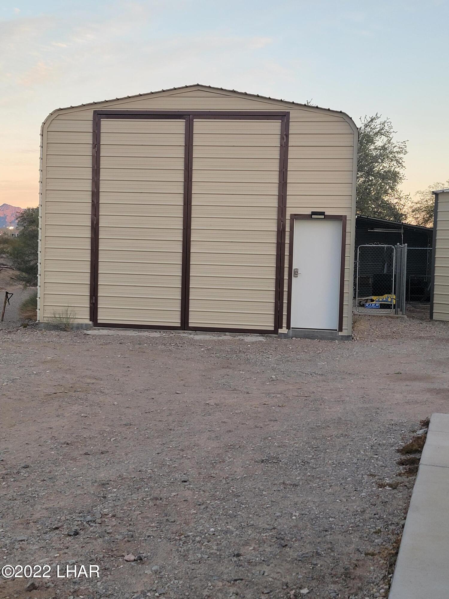 85 Plymouth Road Quartzsite, AZ 85346 - Photo 6 of 39 20220126_175648