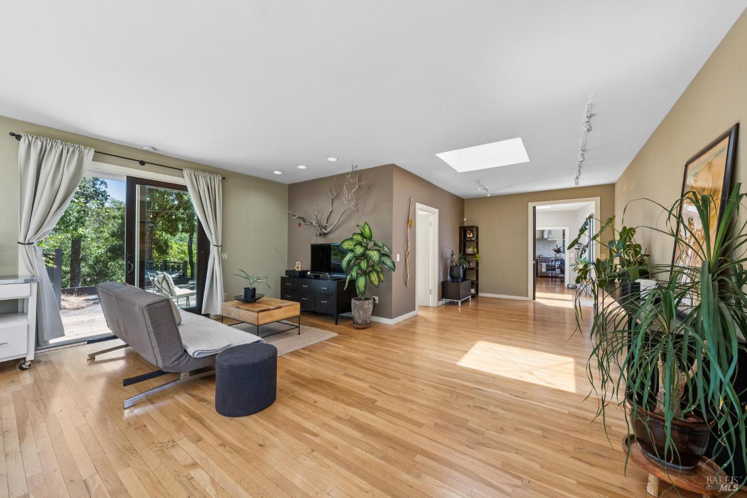 10 Fawn Ridge Fairfax, CA 94930 - Photo 26 of 55 Gallery Image 26