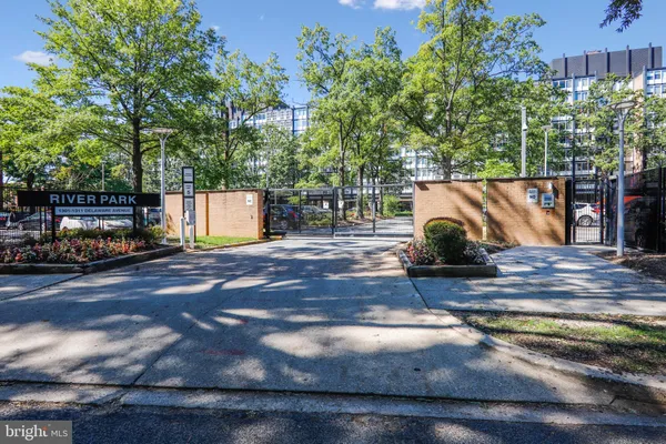 $3,000 | 1301 Delaware Avenue Southwest, Unit N807, Washington, DC 20024