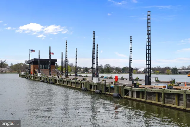 $3,000 | 1301 Delaware Avenue Southwest, Washington, DC 20024