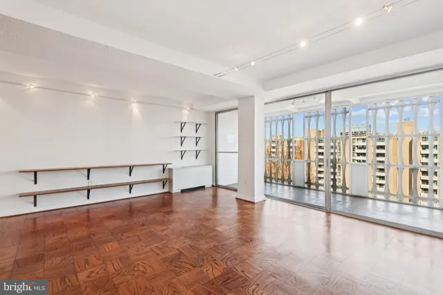 $3,000 | 1301 Delaware Avenue Southwest, Washington, DC 20024