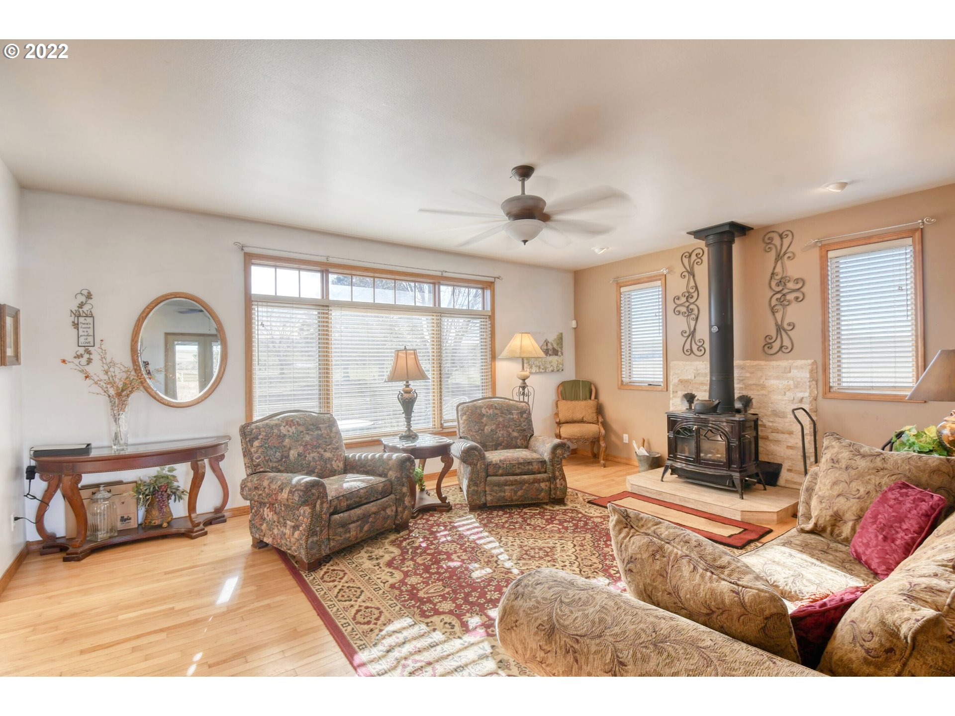 48903 Cayuse Road Pendleton, OR 97801 - Photo 14 of 32 a living room with furniture and a large window