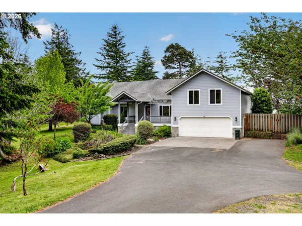 $699,000 | 720 Kings Avenue, Lakeside, OR 97449
