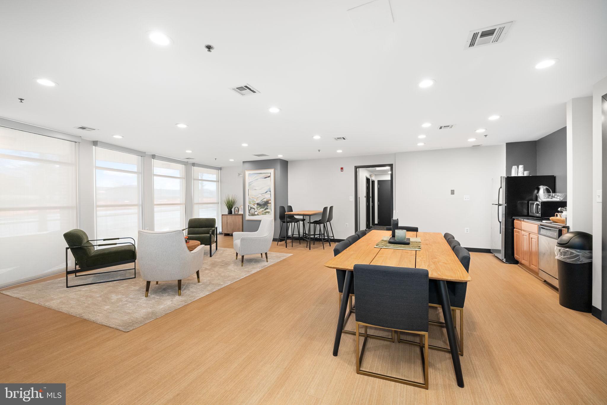 181 East Reed Avenue, Unit 110 Alexandria, VA 22305 - Photo 18 of 23 Gallery Image 18