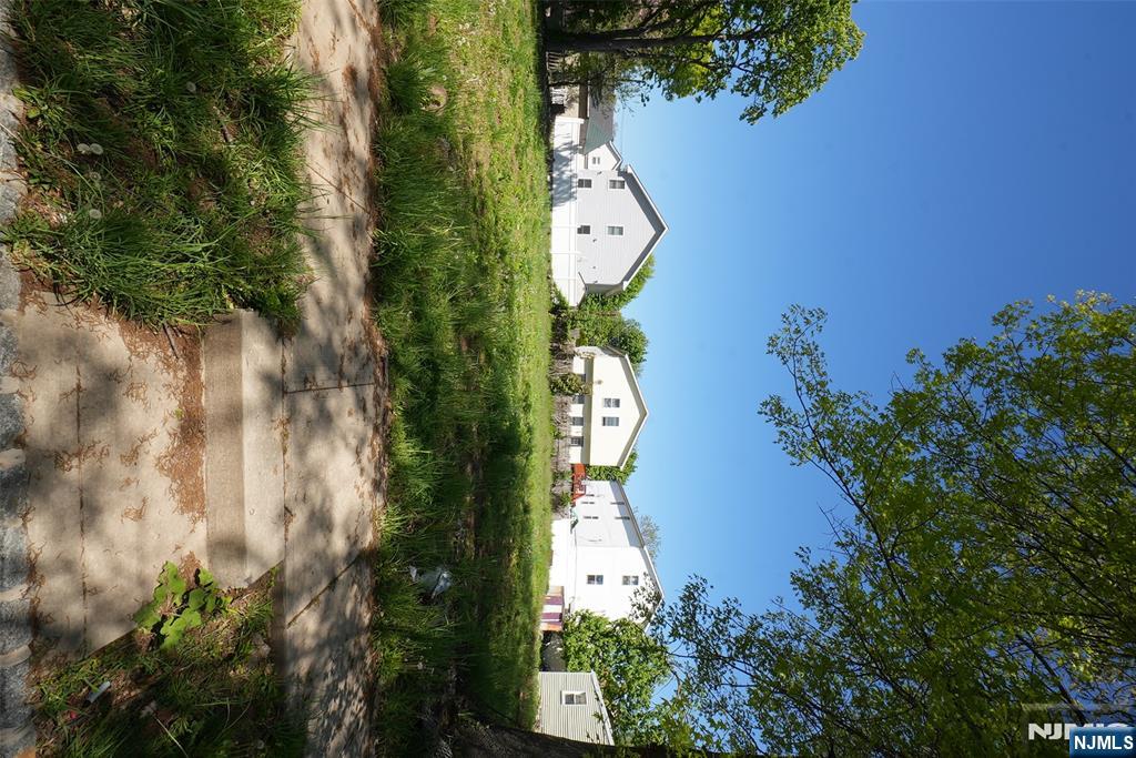 85 Ralph Street Belleville, NJ 07109 - Photo 5 of 12