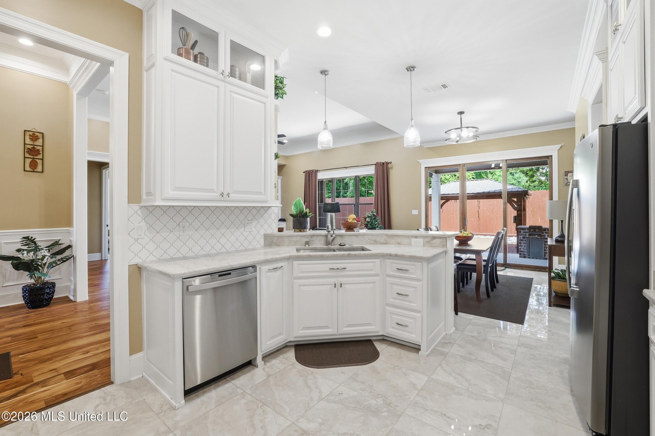 1584 Lucius Street Biloxi, MS 39532 - Photo 28 of 47 GREAT OUTDOOR VIEW FROM KITCHEN