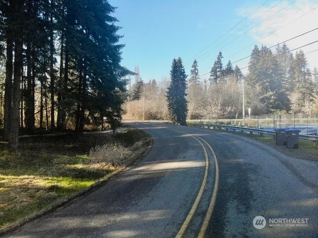 a view of a yard with a fountain