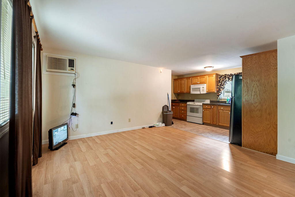 72 Martin Road Kittery, ME 03904 - Photo 15 of 40 DSC06708