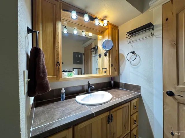 $250,000 | 304 McBride Street, Unit 107 107, McCall, ID 83638