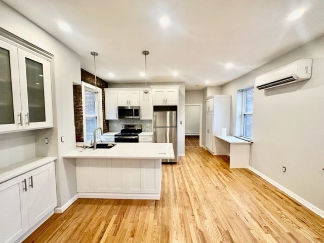 76 North Margin Street, Unit 8 Boston, MA 02113 - Photo 2 of 11