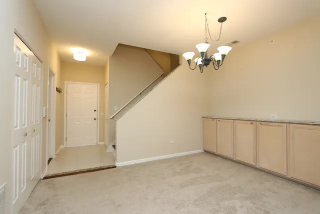 $3,000 | 3333 Stratford Court, Unit 3E, Lake Bluff, IL 60044