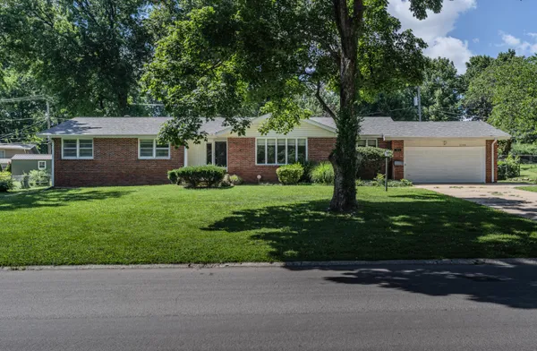 $335,000 | 2349 South Catalina Avenue, Springfield, MO 65804