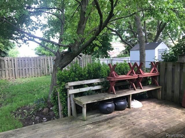 24590 Queens Pointe Novi, MI 48375 - Photo 3 of 20 Queenspt DeckV1.jpg