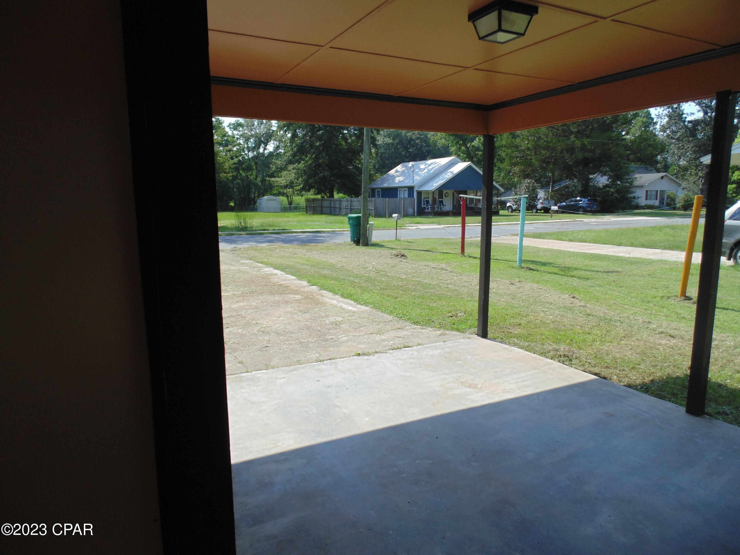 799 Sinclair Street Chipley, FL 32428 - Photo 6 of 34 Gallery Image 6