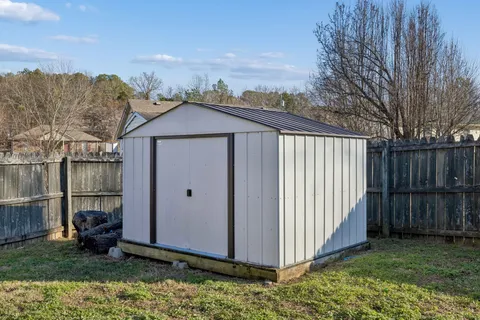 $284,900 | 342 Brook Mead Drive, Clarksville, TN 37042