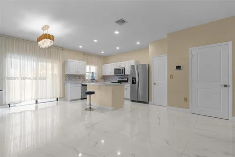$349,900 | 1130 Southwest 6th Court, Homestead, FL 33034