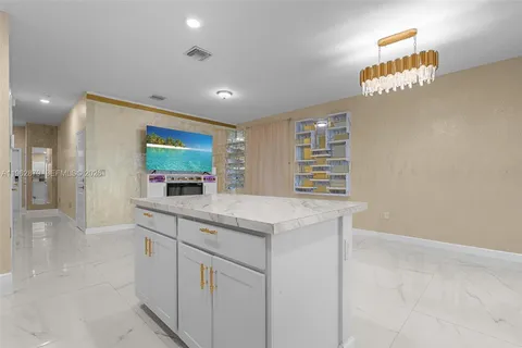 $349,900 | 1130 Southwest 6th Court, Homestead, FL 33034