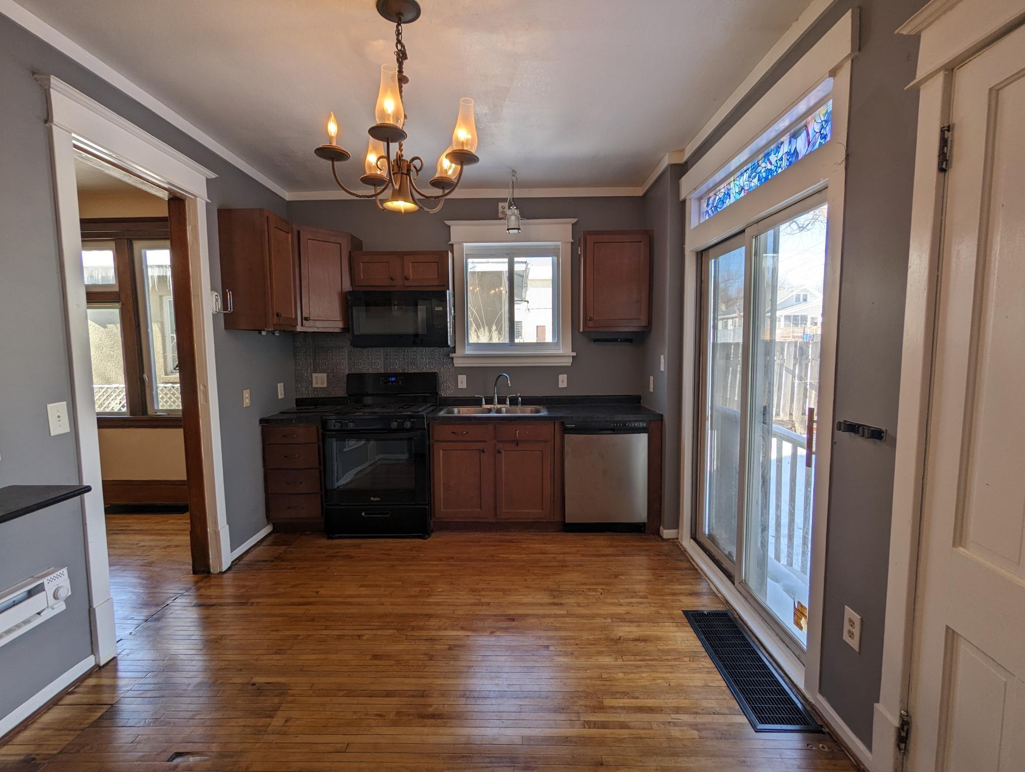 283 Front Avenue St. Paul, MN 55117 - Photo 13 of 35