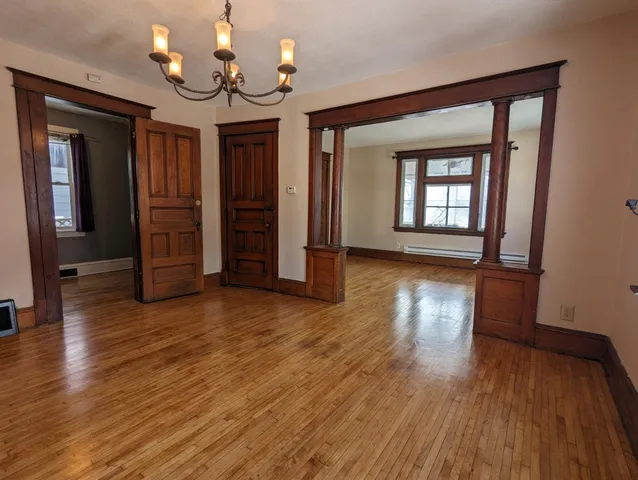 $254,900 | 283 Front Avenue, St. Paul, MN 55117