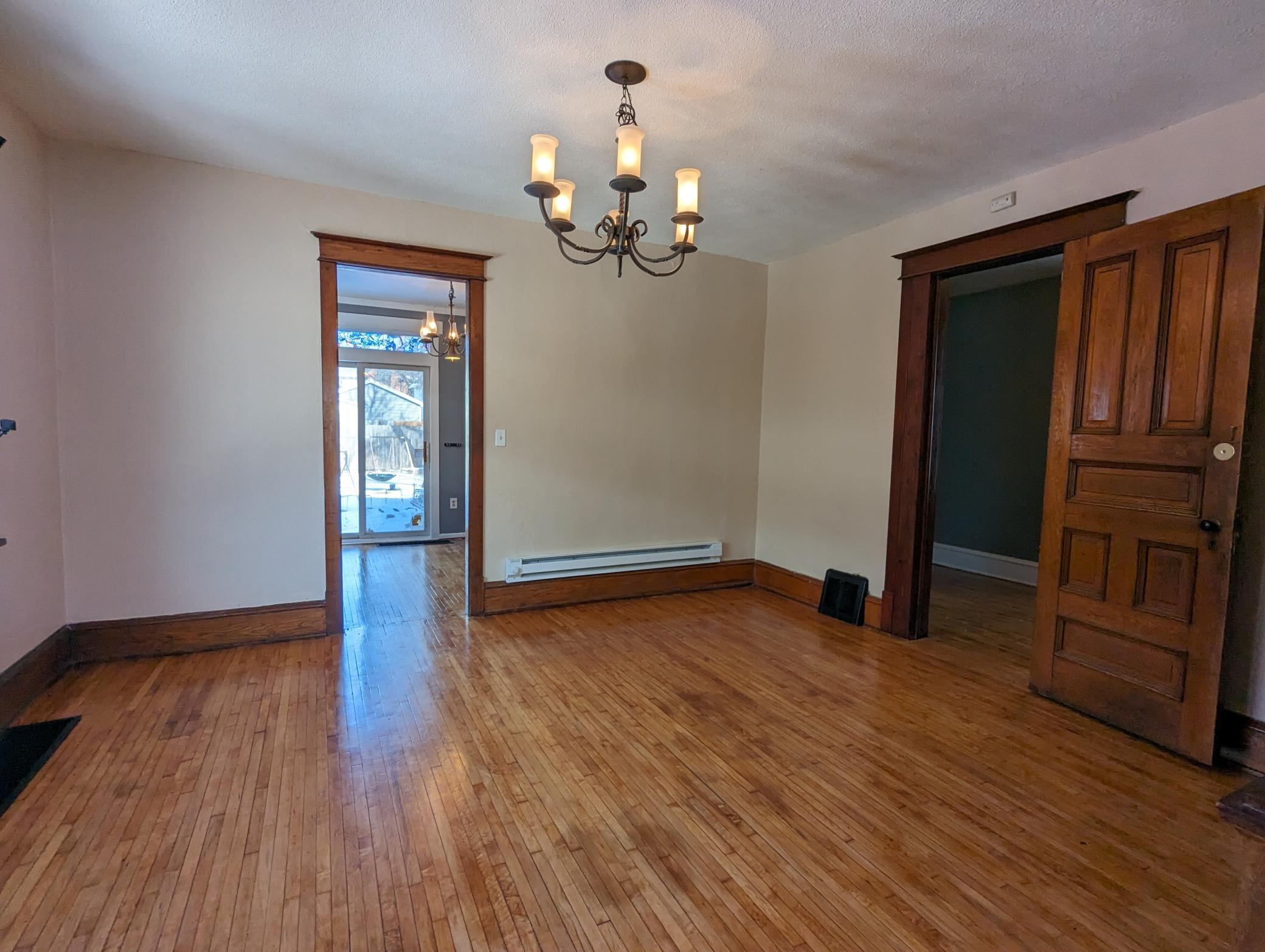 283 Front Avenue St. Paul, MN 55117 - Photo 8 of 35