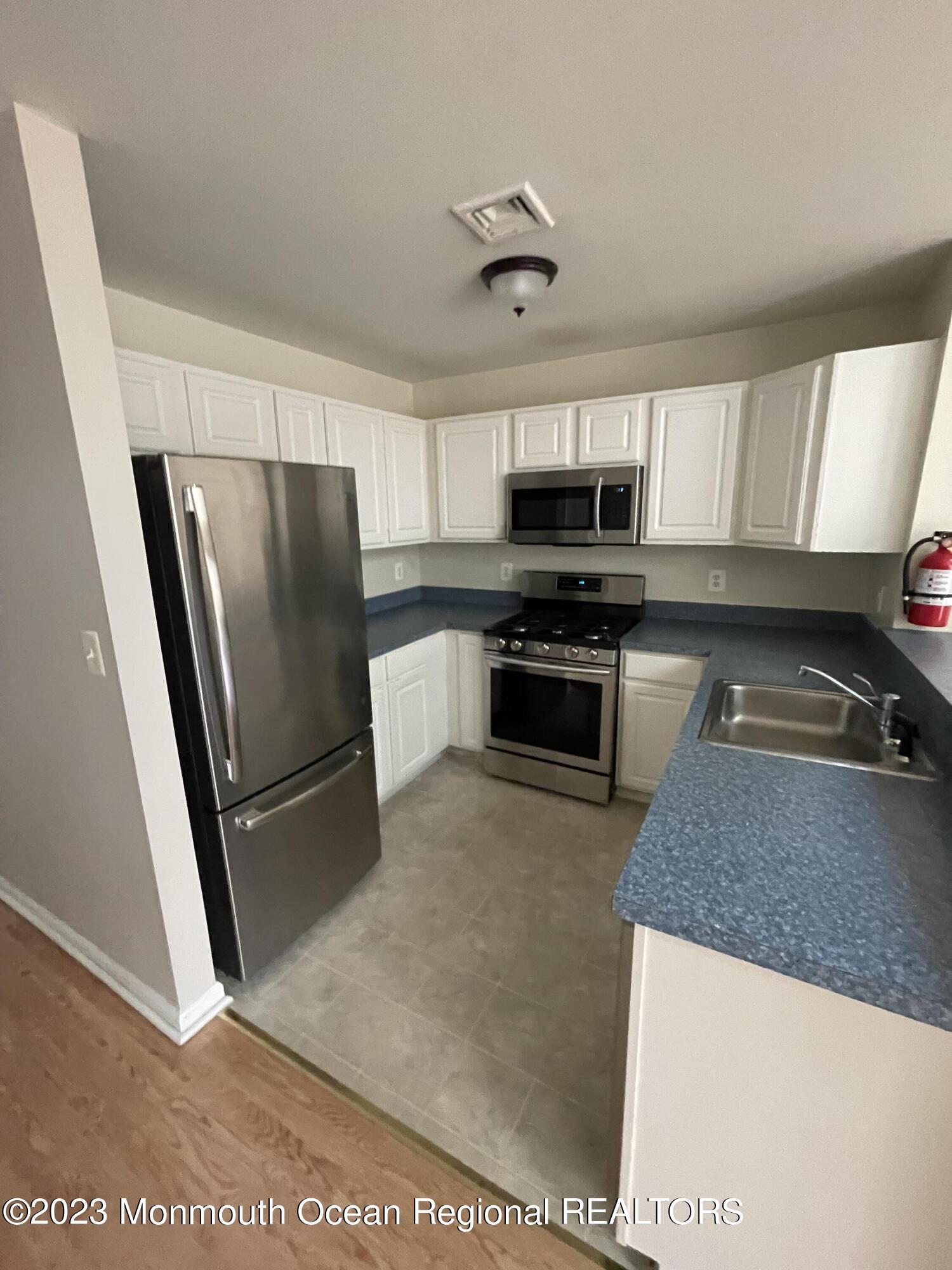 48 Timberline Drive Little Egg Harbor, NJ 08087 - Photo 7 of 22 IMG-7011