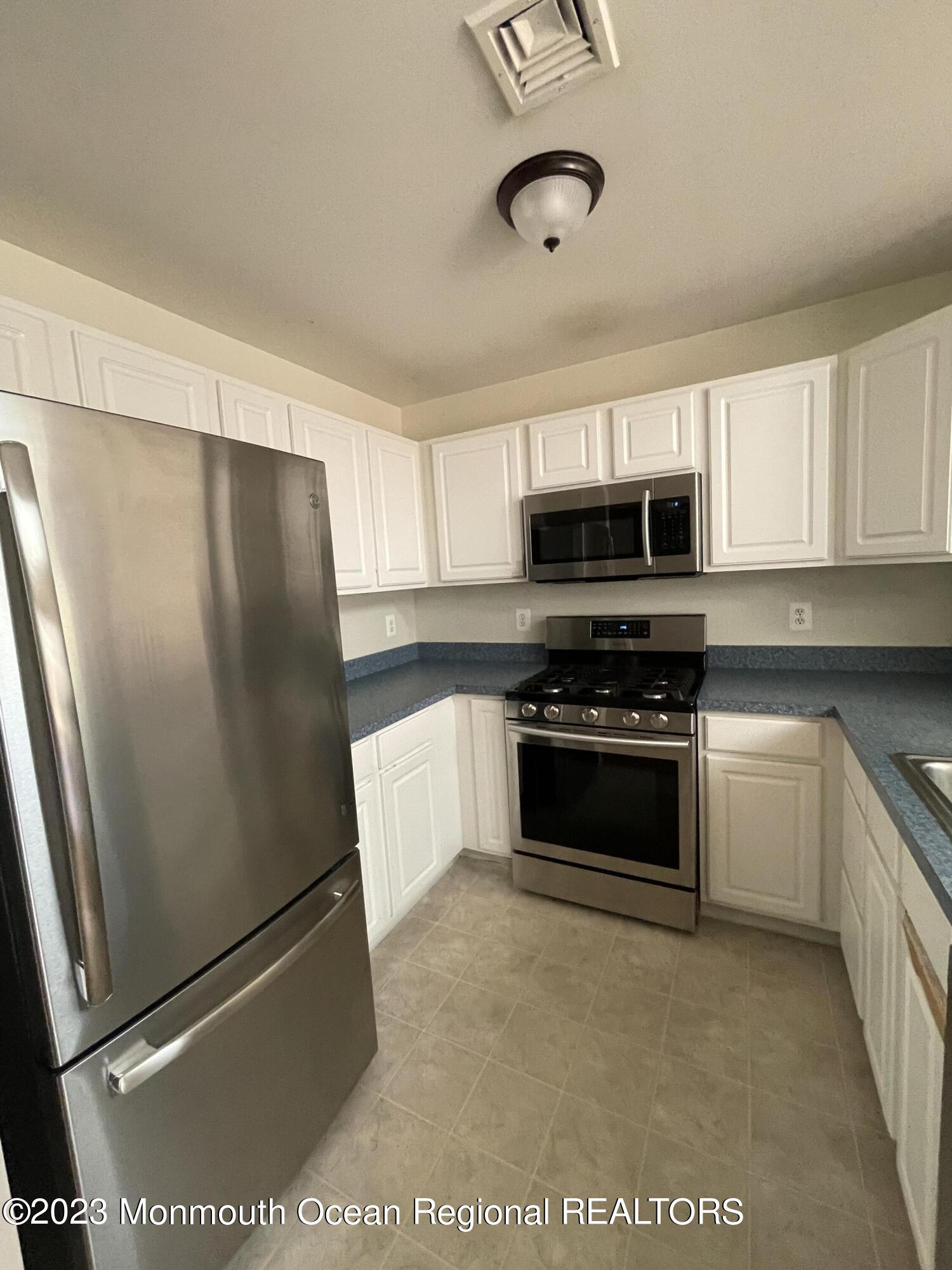 48 Timberline Drive Little Egg Harbor, NJ 08087 - Photo 8 of 22 IMG-7025
