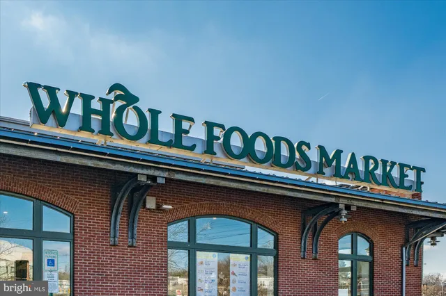 $4,200,000 | 627 Hine Street Southeast, Vienna, VA 22180