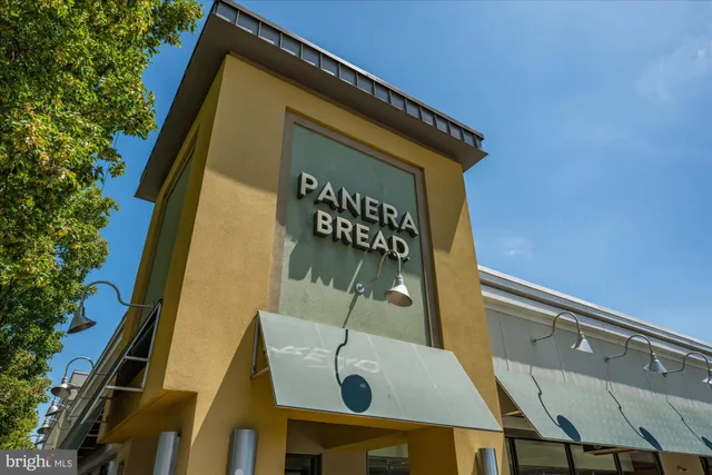 $4,200,000 | 627 Hine Street Southeast, Vienna, VA 22180