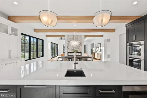 $4,200,000 | 627 Hine Street Southeast, Vienna, VA 22180