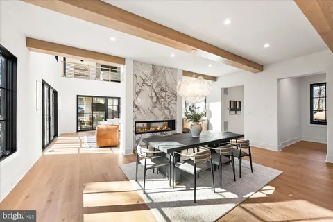 $4,200,000 | 627 Hine Street Southeast, Vienna, VA 22180