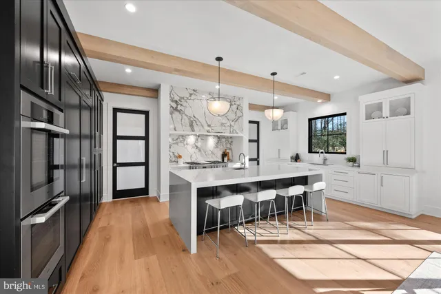 $4,200,000 | 627 Hine Street Southeast, Vienna, VA 22180