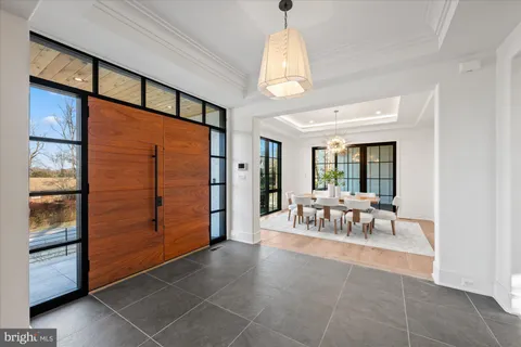 $4,200,000 | 627 Hine Street Southeast, Vienna, VA 22180