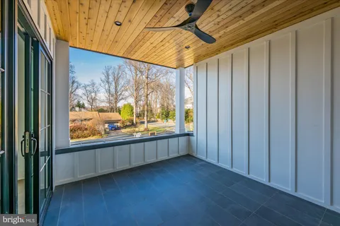 $4,200,000 | 627 Hine Street Southeast, Vienna, VA 22180