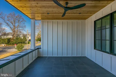 $4,200,000 | 627 Hine Street Southeast, Vienna, VA 22180