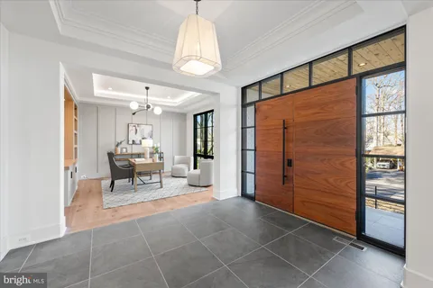 $4,200,000 | 627 Hine Street Southeast, Vienna, VA 22180