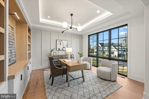 $4,200,000 | 627 Hine Street Southeast, Vienna, VA 22180