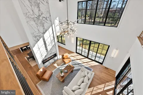 $4,200,000 | 627 Hine Street Southeast, Vienna, VA 22180