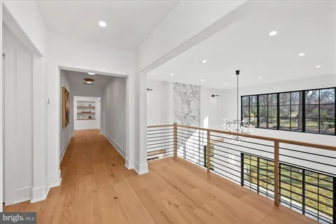 $4,200,000 | 627 Hine Street Southeast, Vienna, VA 22180